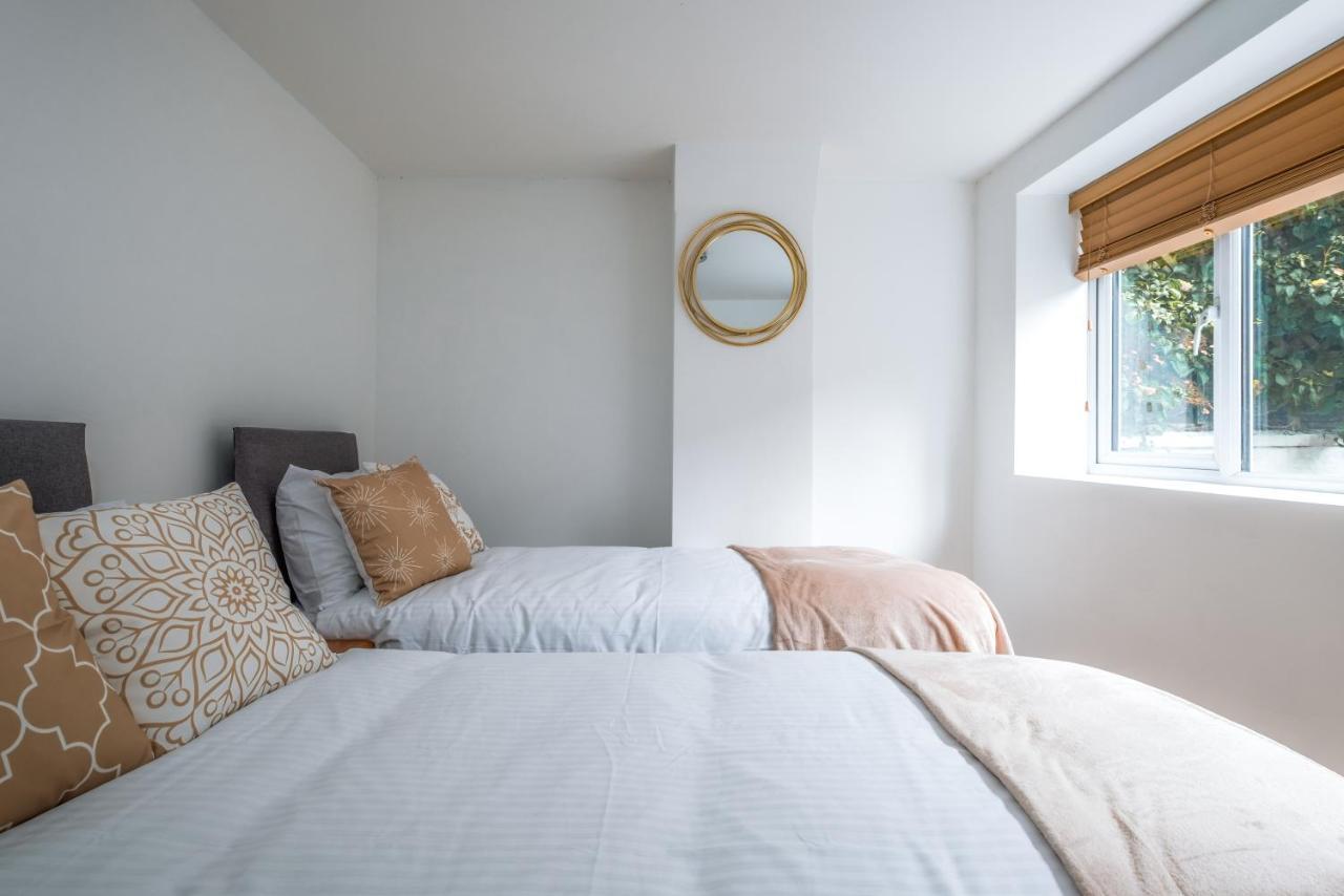Cosy Flat In Free Parking Area, Next To Bus Stop Hove Buitenkant foto