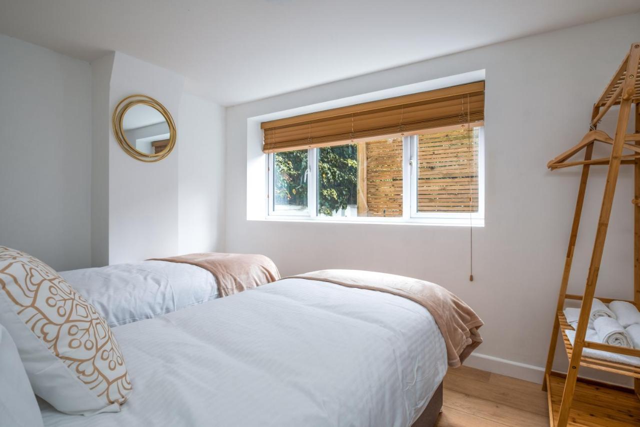 Cosy Flat In Free Parking Area, Next To Bus Stop Hove Buitenkant foto
